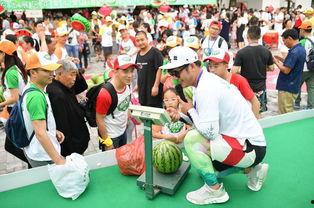 吃瓜群众嗨翻全场,现场气氛火爆异常！