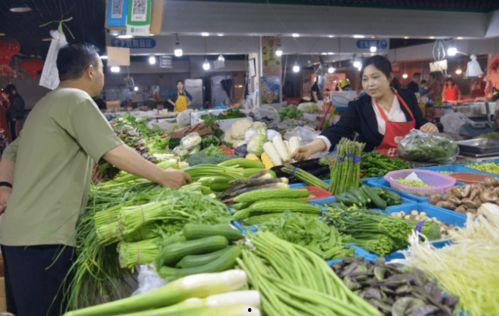 乐汇城吃瓜群众,吃瓜群众的热闹现场，揭秘都市生活百态
